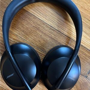 Bose Black Over-Ear Headphones